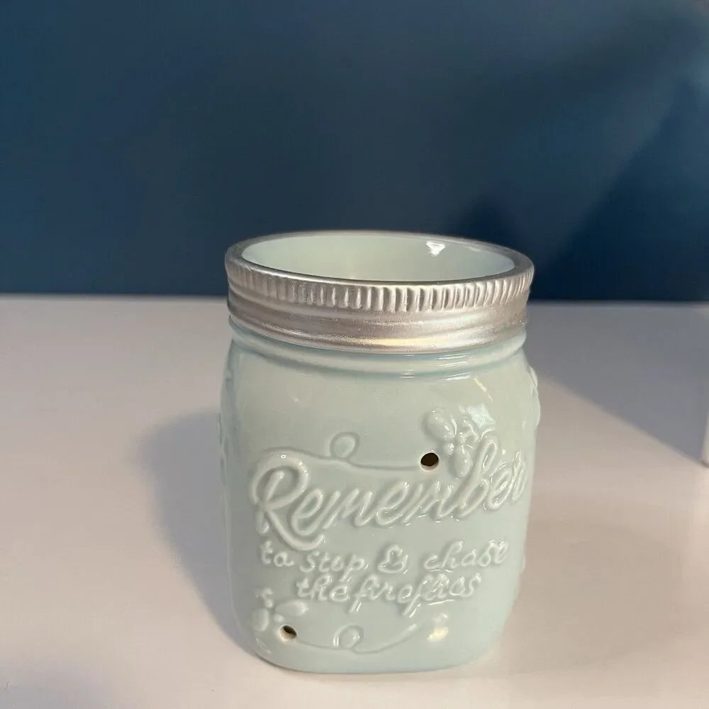 Scentsy Wall Plug Mini Wax Warmer Chasing Fireflies Mason Jar w box Summer Cabin